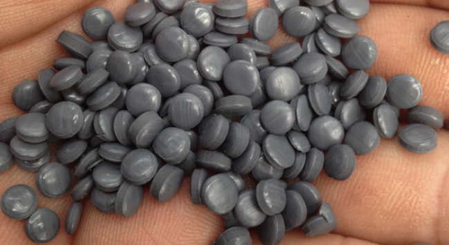 Recycled plastic pellets